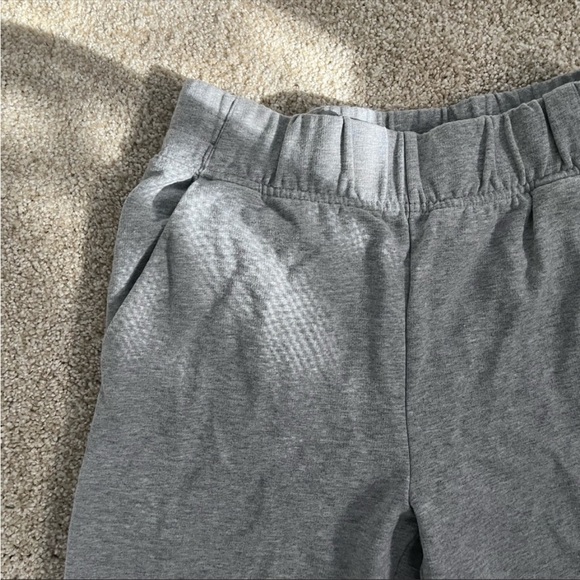 GROUP BY BABATON Rocket XXS/XS grey French terry cropped ankle pants EUC Aritzia - Picture 4 of 12